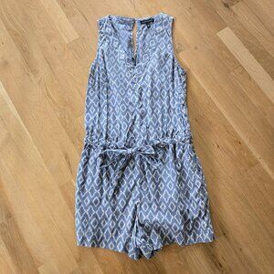 Banana Republic Gray/Blue Ikat Print Waist Tie V-Neck Sleeveless Romper